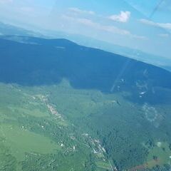 Flugwegposition um 15:37:32: Aufgenommen in der Nähe von Okres Hodonín, Tschechien in 1164 Meter